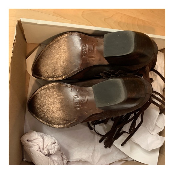 Frye Sacha Fringe Laceup in size 8 🥾 - Picture 5 of 5